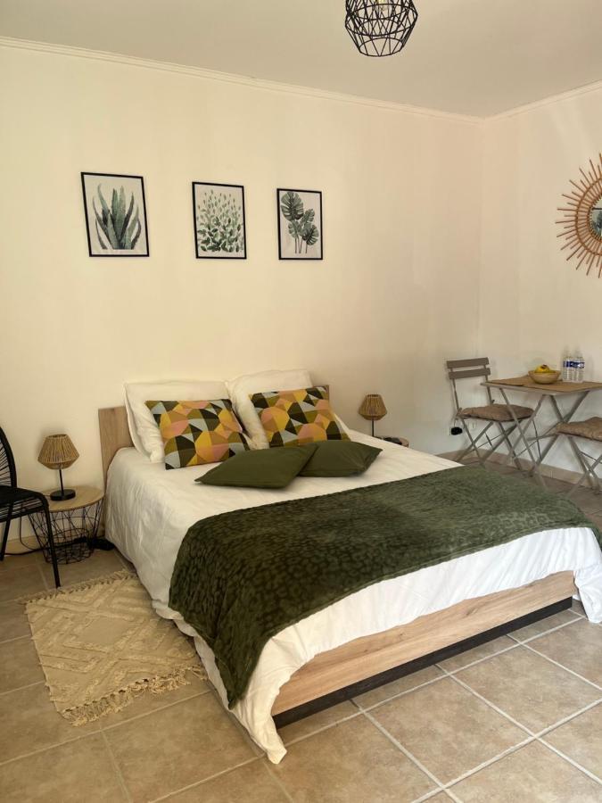 Studio Chez Joss Istres Exterior photo
